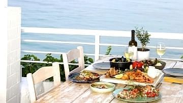 Discover the best restaurants in Gouves Crete and the surrounding areas. Find the perfect spot for any occasion and discover the delicious local cuisine, from seafood and Greek dishes to international fare in Kato Gouves and in neighboring locations. Find the perfect spot for any occasion, whether you're looking for a romantic dinner with eclectic wine or a casual lunch at a traditional taverna with delicious desserts, fruit and raki. Get information about restaurants that provide food delivery and takeaway options to your apartment, hotel or villa. If you prefer a more romantic dinner, make a reservation at a beach restaurant and enjoy a nice atmosphere with sea views. Our guide provides all the information you need, including map location, driving directions, contact details and address for each restaurant in Kato Gouves, Pano Gouves and in nearby locations. So, you can find the best restaurant in Gouves Crete whether you spend your holidays alone, with friends, or with your family and your children.