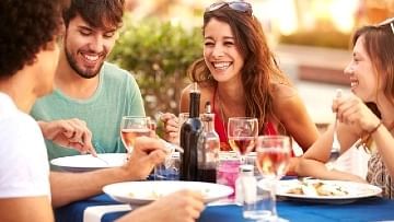 Are you looking for the best places to eat in Gouves? Find the best places to eat in Gouves Crete. From international cuisine to traditional Greek dishes, this guide has all the information you need on where to go and what to eat in Gouves. Whether you're looking for a romantic dinner, gyro, pizza or a casual meal, you will find the perfect restaurant for your needs. Our guide offers all the essential information, including the map location, driving directions, contact information and address for each restaurant in Kato Gouves, Pano Gouves and nearby areas. Find the perfect spot for any occasion, whether you're looking for a romantic dinner at night with eclectic wine or a casual lunch at a traditional family taverna with delicious desserts and fish, fruit and raki. From traditional Greek-style pizzas to pizzas cooked in wood-fired ovens, you can be sure to find the perfect pizza meal on your Crete holiday. Explore food delivery options and order from the best gyro restaurants and try a delicious gyro souvlaki or a gyro pita. You can be sure that you will eat well during your holiday on Crete island!